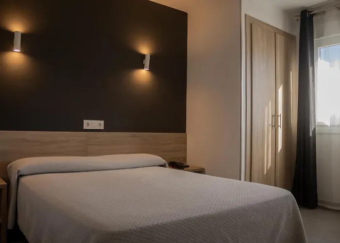 Hollywood 2* Cangas do Morrazo